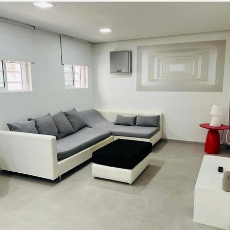 Incredible Luxury Location In Puerto Banus Beach For Families Marbella Eksteriør bilde