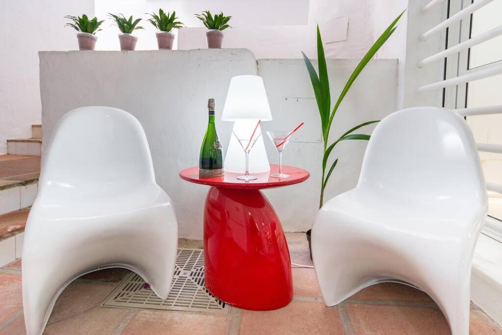 Incredible Luxury Location In Puerto Banus Beach For Families Marbella Eksteriør bilde