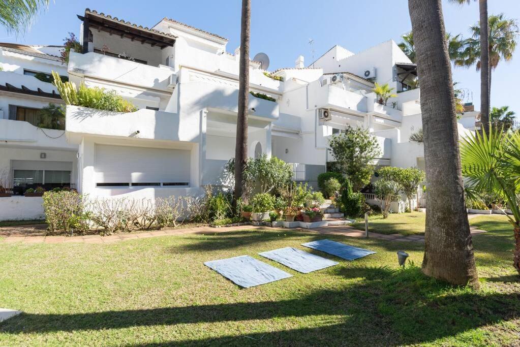 Incredible Luxury Location In Puerto Banus Beach For Families Marbella Eksteriør bilde