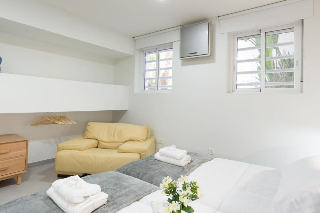 Incredible Luxury Location In Puerto Banus Beach For Families Marbella Eksteriør bilde