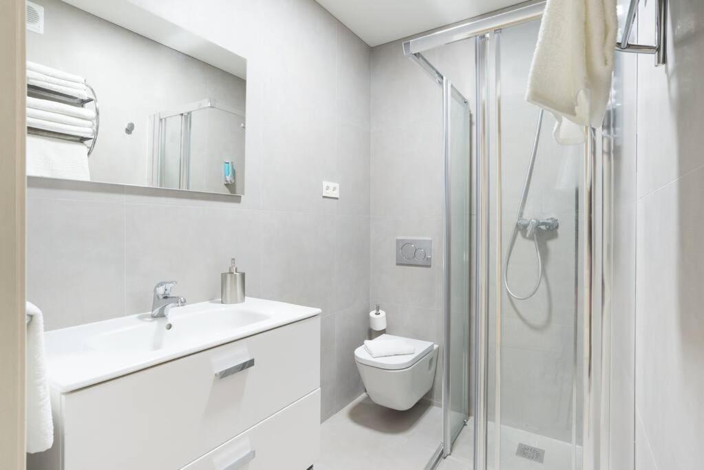 Incredible Luxury Location In Puerto Banus Beach For Families Marbella Eksteriør bilde