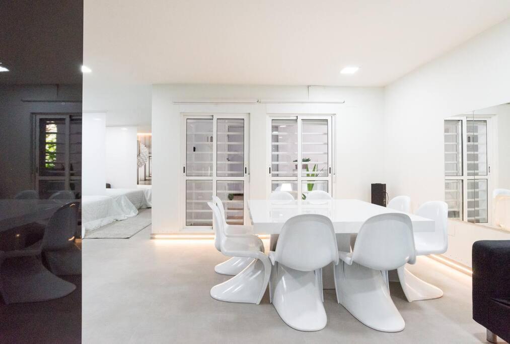 Incredible Luxury Location In Puerto Banus Beach For Families Marbella Eksteriør bilde